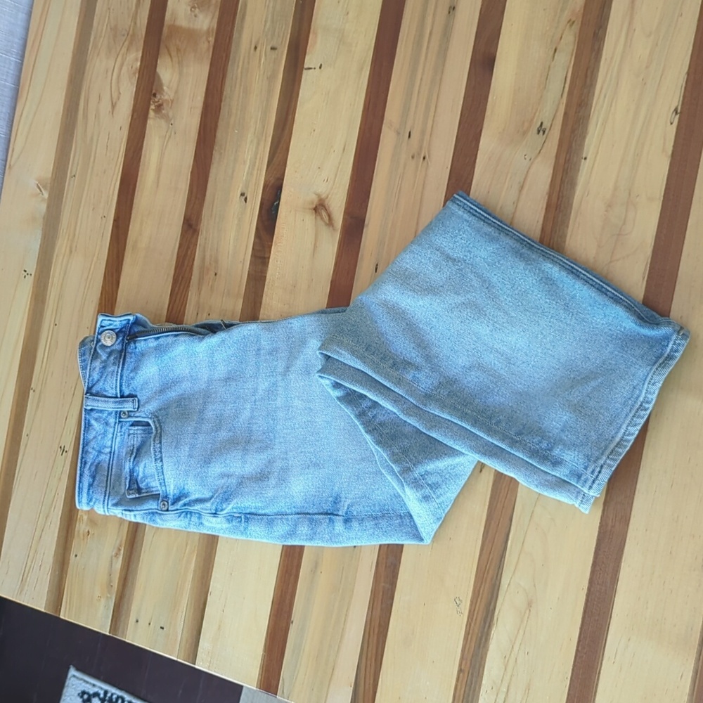 American Eagle Mom Jeans